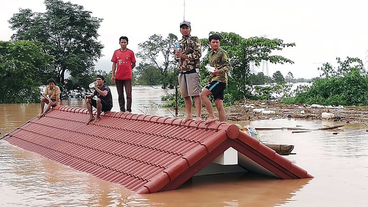 Phát[-]triển[-]năng[-]lượng[-]bền[-]vững[-]và[-]an[-]toàn[-]đập,[-]hồ[-]chứa[-]thuỷ[-]điện[-]ở[-]Việt[-]Nam